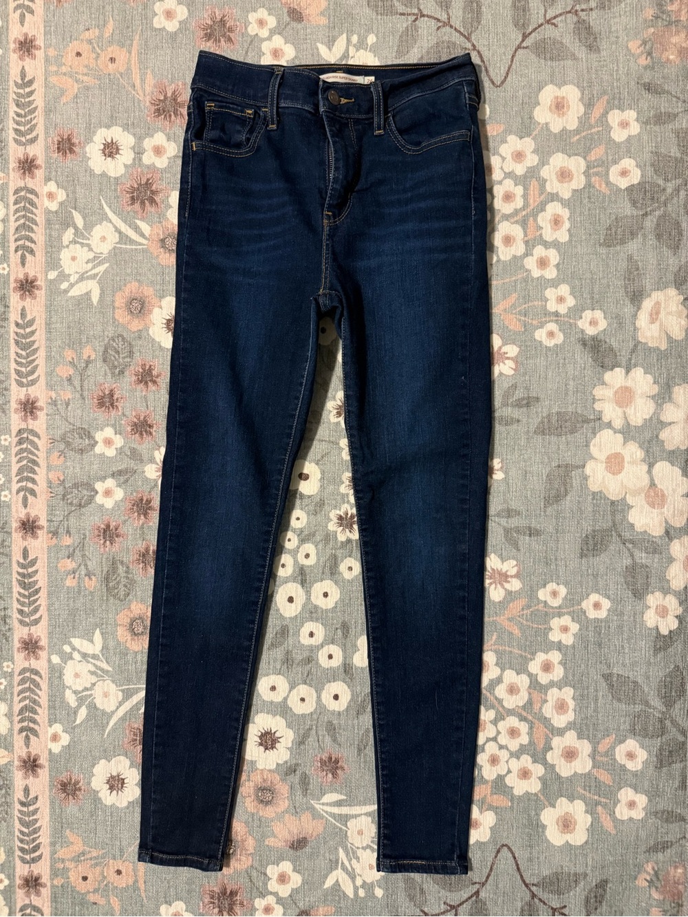 Levi's Dark Indigo Skinny Jeans